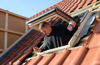 Pose de fenêtres de toit Velux à Goudon